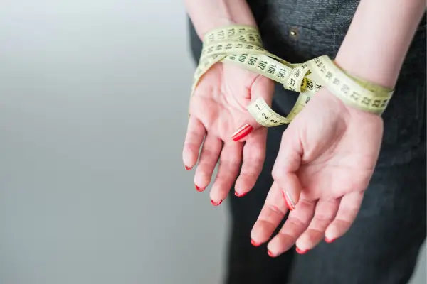10 Maneiras Eficazes de Controlar o Peso Sem Dietas Radicais