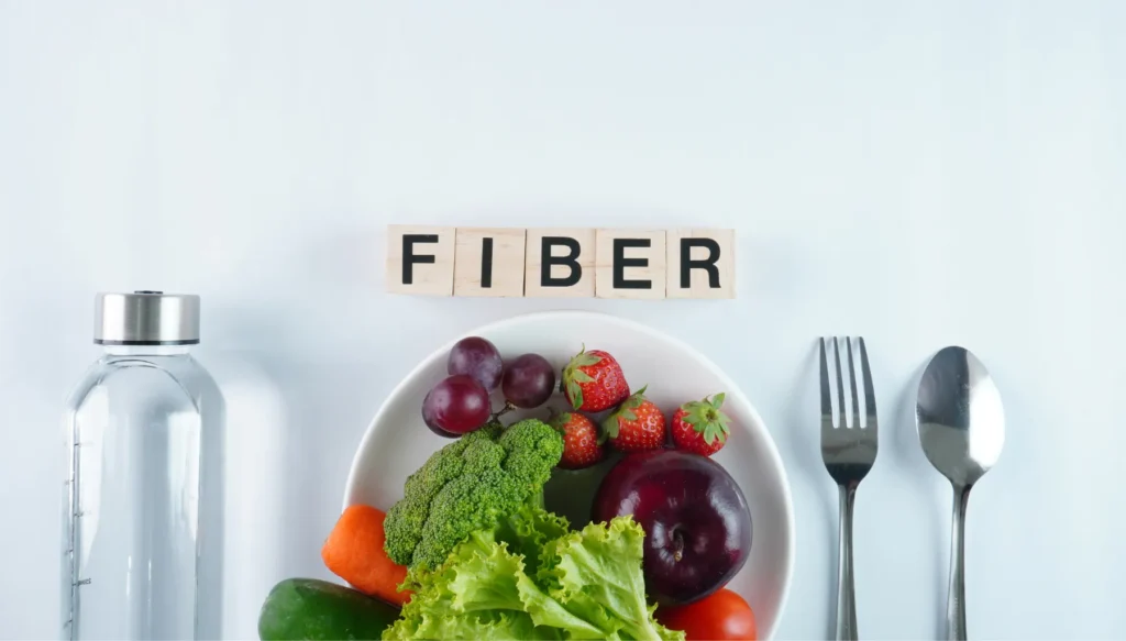 8 alimentos laxativos para soltar o intestino